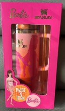 Stanley x Barbie 60 s Twist and Turn 40oz Que...