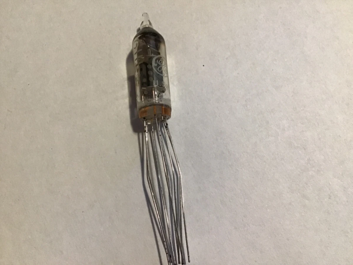 真空管 6111×20本 thomson社製 真空管 6111×20本 thomson社製