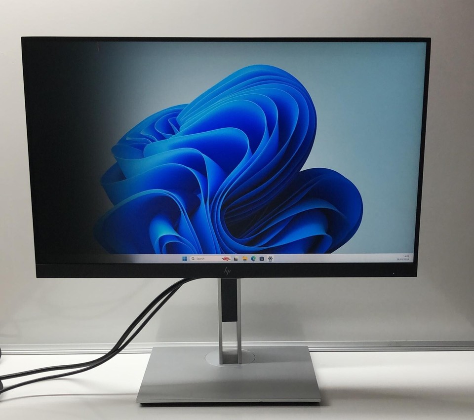 HP E23 G4 ESeries LED monitor 23" 1920 x 1080 FHD with Stand Damaged