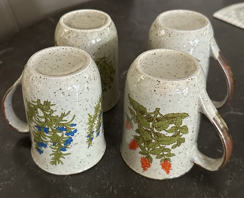 Vintage Wildblumen Steingut Kaffeetassen 4er Set verschiedene Blumen gesprenkelt - Bild 14 von 16