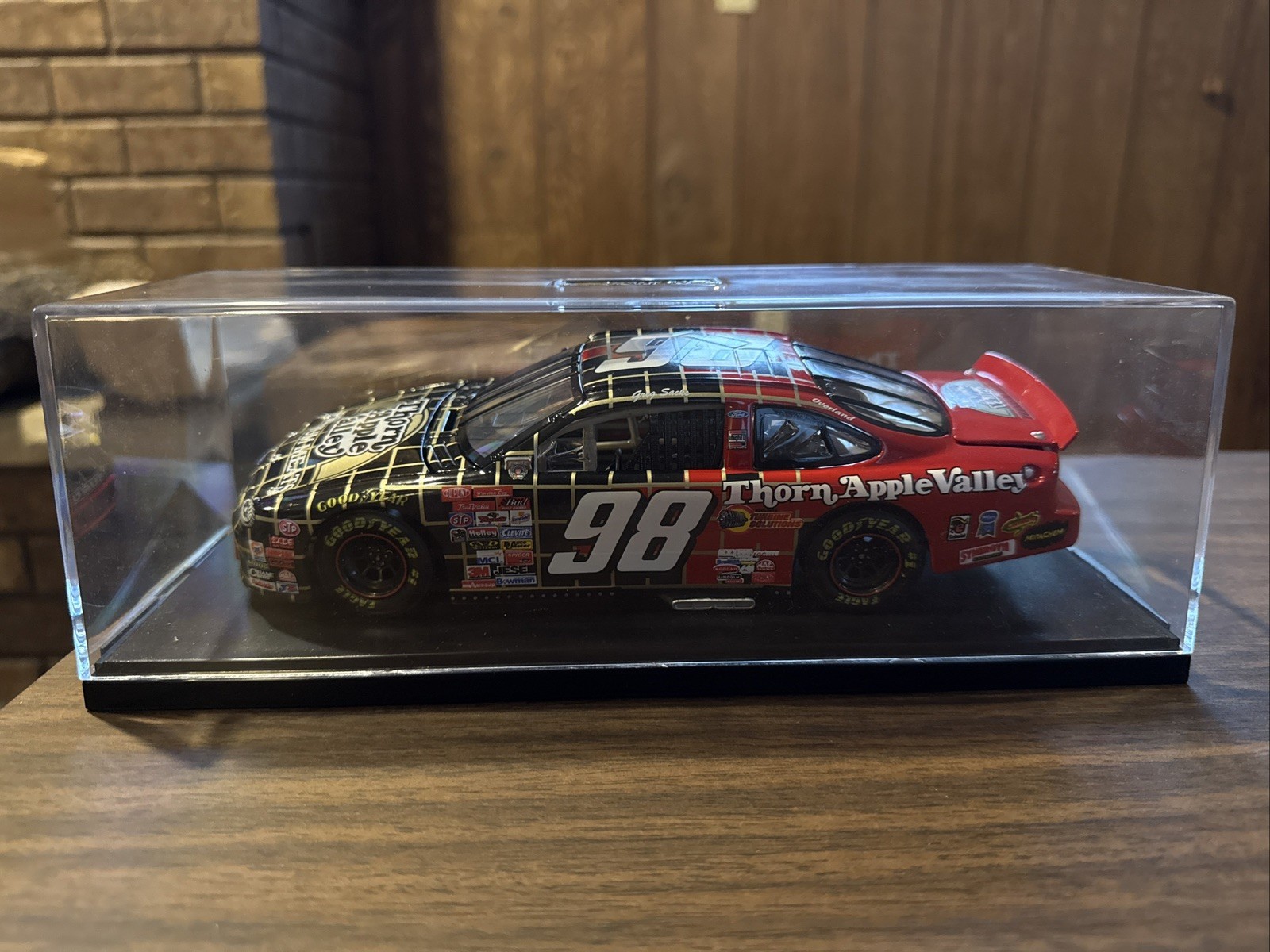 ACTION GREG SACKS #98 THORN APPLE VALLEY MEATS 1998 FORD TAURUS 1:24