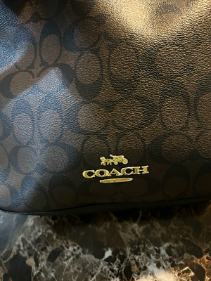 Coach dark brown Signature lo Shoulder Bag, Medium, Gold Hardware ZipTop, Lined