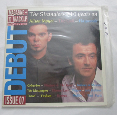 DEBUT ISSUE 07 MAGAZINE/11 TRACK LP FEAT THE STRANGLERS NM/NM VINYL LP L31