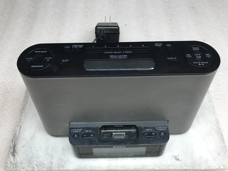 Sony ICF-CS10iP Dream Machine iPod Music Player Clock Radio - No Remote - Image 3 of 4