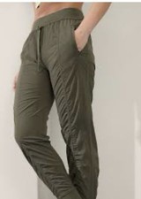 Gap Fit Joggers Tapered Zip Hems Women Pants Army Green Size XL