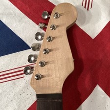 Guitar Neck (MAPLE /ROSE 61 S)  dirty old neck been stood  