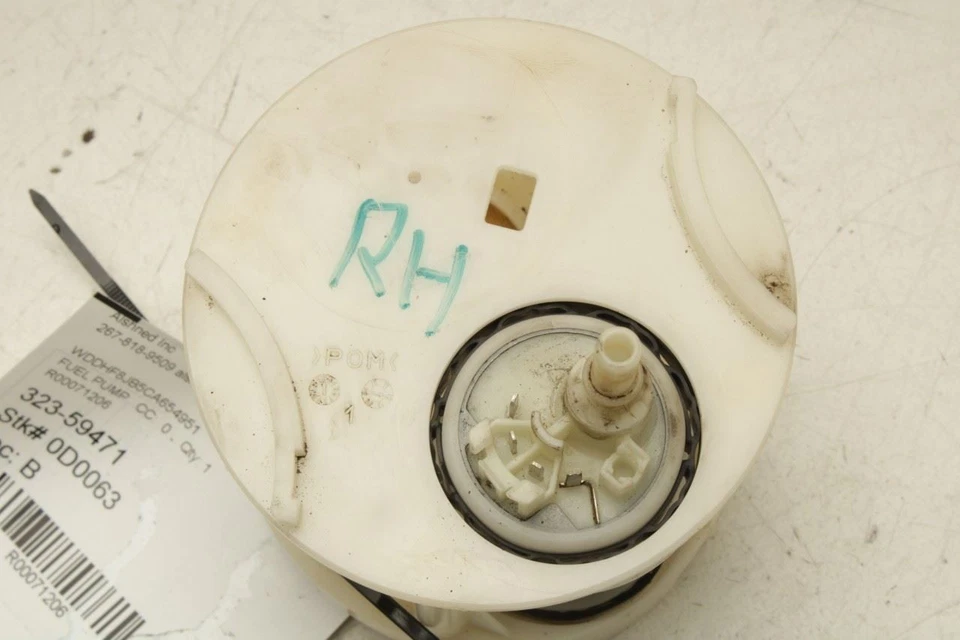 2012-2016 梅赛德斯-奔驰 E350 Sport 4MATIC 3.5L 右汽油油箱燃油泵 — 第 3/4 张图片