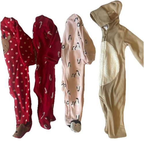 Carters Girls Christmas Sleeper Pajamas Size 9 Months. Great Condition.