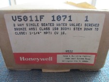 Honewyell V5011F1071 Pneumatic Valve NEW! 1-1/4"