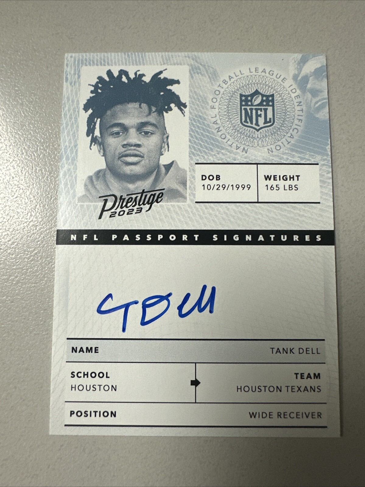 2023 prestige NFL passport signatures tank Dell