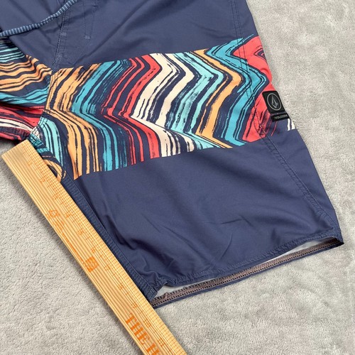 Volcom Board Shorts Mens 34 Waist Blue Geometric Faded Wash Mod Tech Quick Dry - Picture 10 of 10