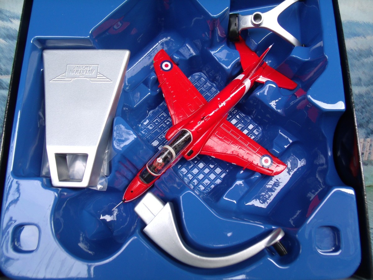 1/72 Corgi Aviation AA36001 British Aerospace Hawl T.1A Aerobatic