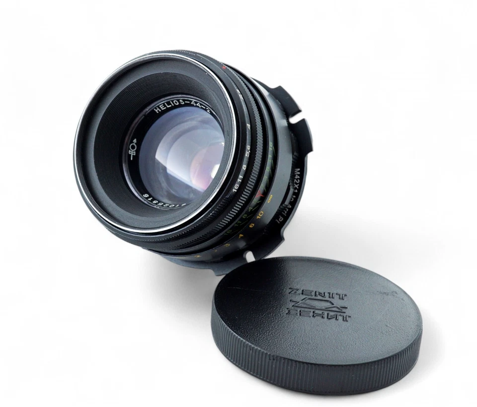 Vintage Helios 44-2 58mm f/2 portrait lens M42 mount King of Bokeh Black - Image 4 of 4