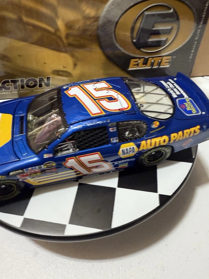 RARO* Michael Waltrip ELITE #15 NAPA 2005 1/24 Nascar Diecast Foto 4 de 4