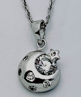 925 Sterling Silver 4.4 Gram  CZ Moon Star  Necklace 18 