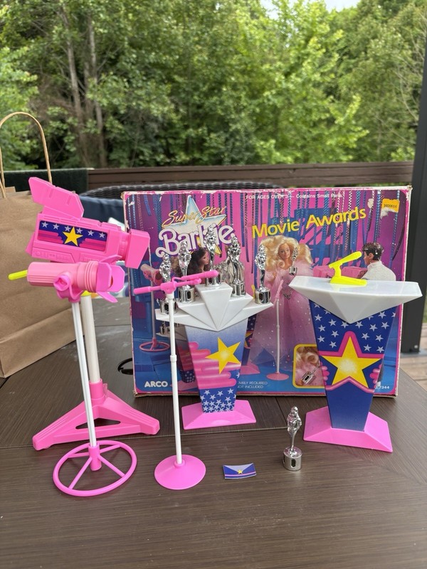 Vintage 1988 Super Star BARBIE Movie Awards Play Set Arco #7344 w/ Box