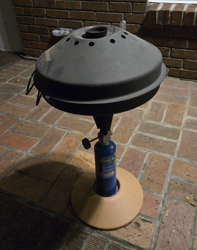 Primus Campecue II Portable Gas Pedestal Grill w/ Lid & Cooking Grate, Metal