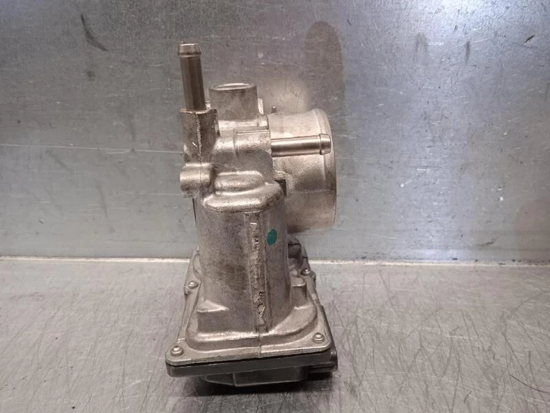 220300T110 caja de mariposa para TOYOTA AURIS TOURING SPORTS (E18) 2013 4242908 - Imagen 3 de 4