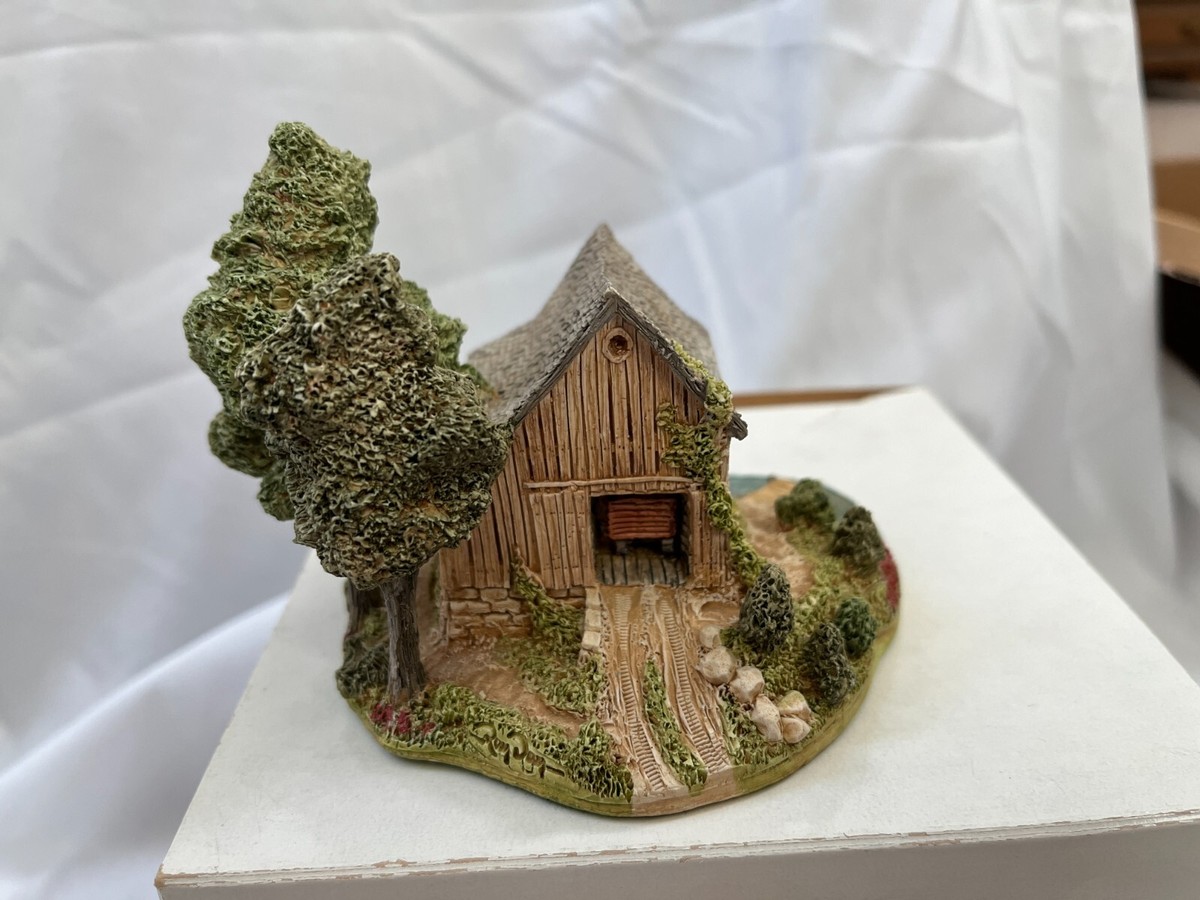 SIGNED Lilliput Lane House Countryside Barn American Landmarks Box