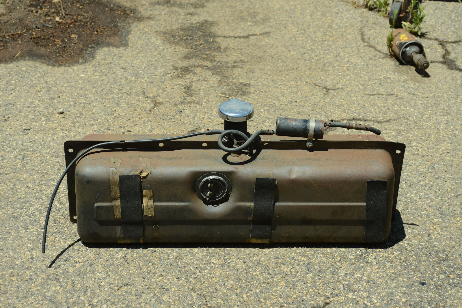 TRIUMPH SPITFIRE GAS TANK AND CAP (FUEL TANK) eBay
