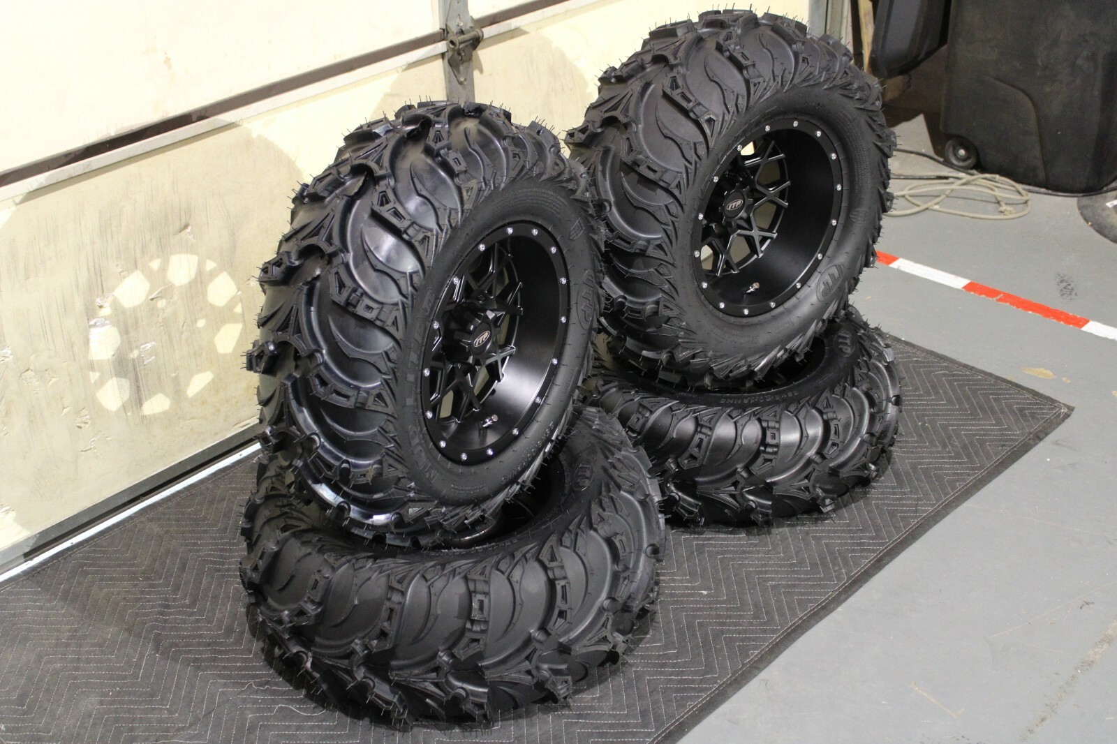 RANCHER 420 SRA 25" USA ITP MUD LITE II ATV TIRE & HURRICANE WHEEL KIT