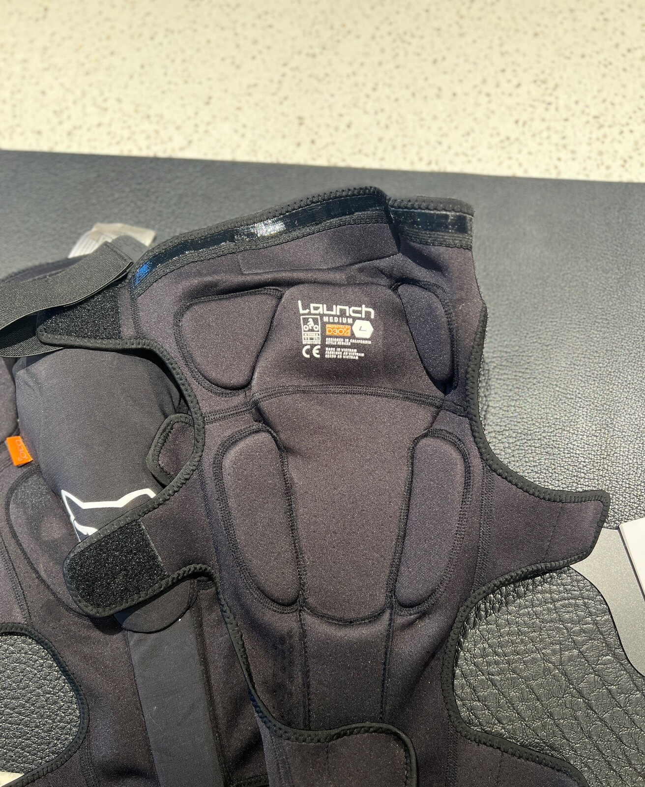 Fox Racing Launch Enduro Mountain Biking D30 Knee Guards Pads Size