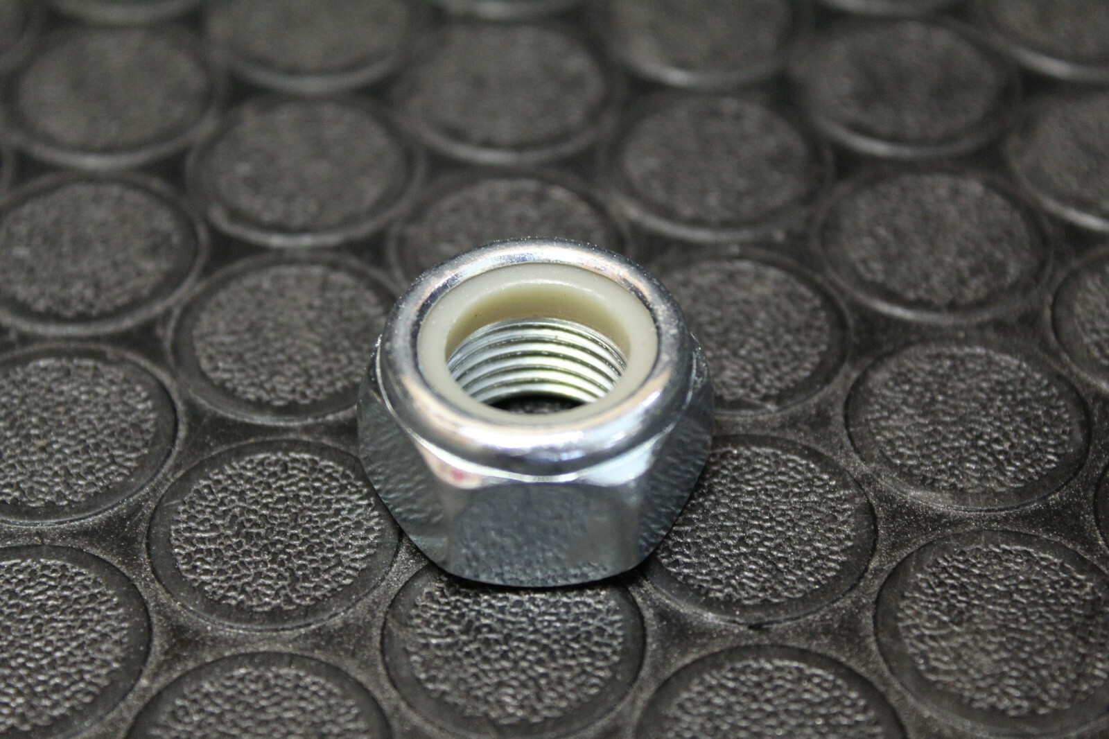 Yamaha Raptor 660 700 YFZ450 Warrior Swingarm BOLT NUT Carrier 🔥