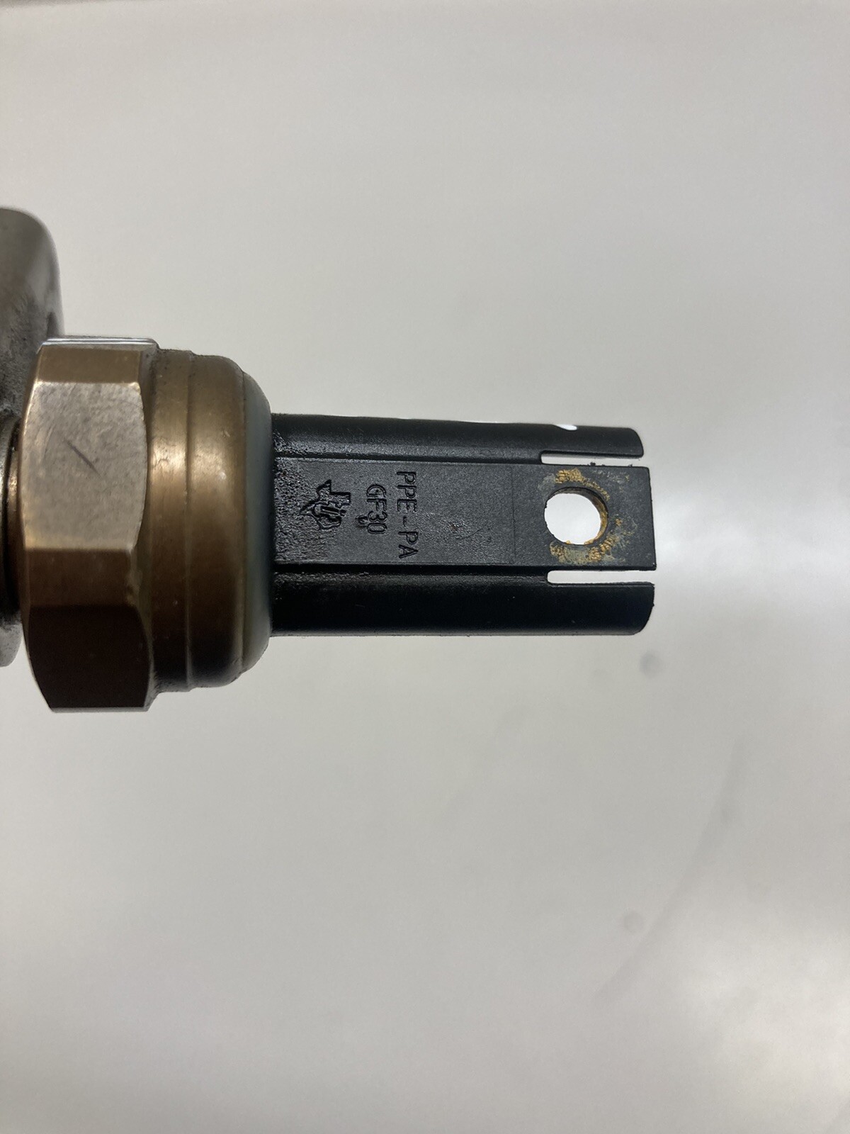 FUEL PRESSURE SENSOR BMW 3 E90 E91 E92 318i 143BHP N43B20A 761431701