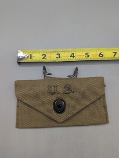 WWII/2 US Army First Aid khaki pouch US and 1941 dated and marked D357