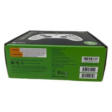 Razer Wolverine V2 Chroma Wired Gaming Controller Xbox Series X|S PC White RZ06 6