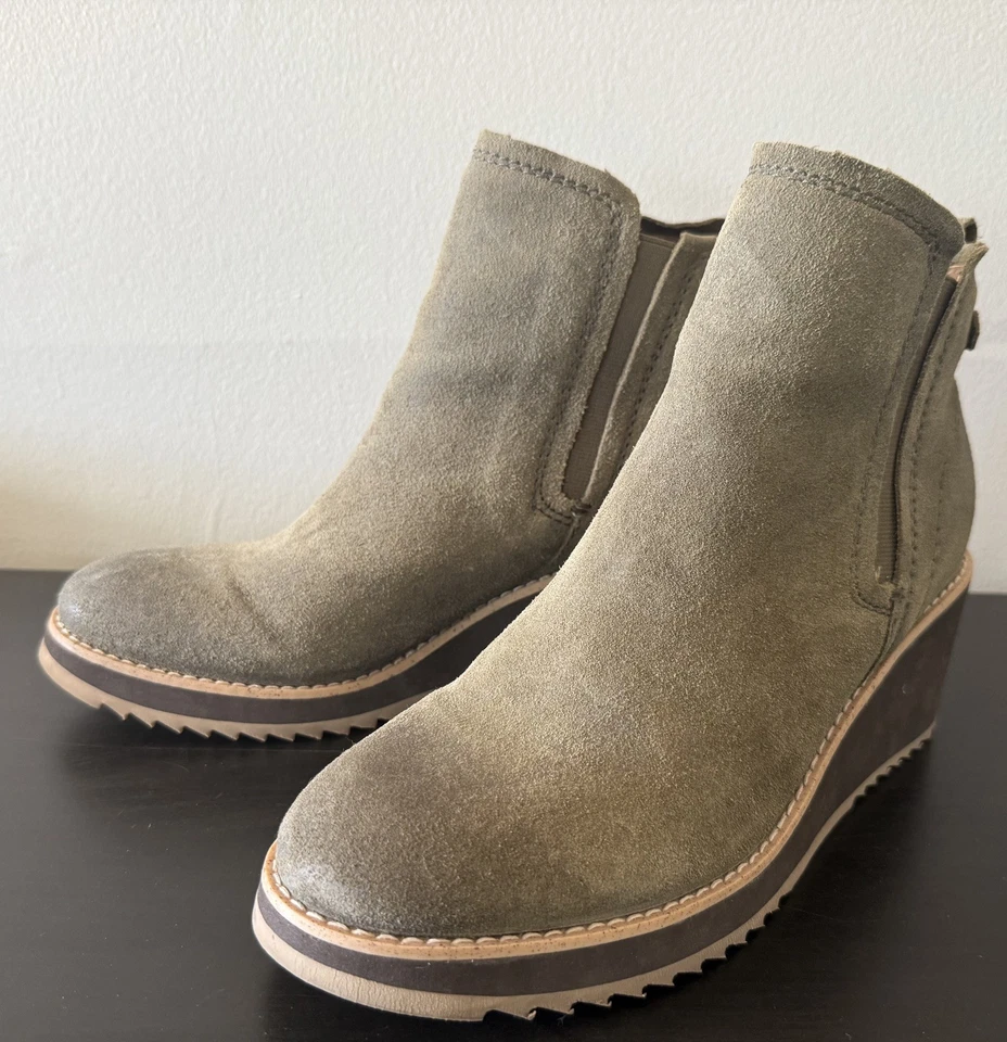 Botas Chelsea Earth Feminina Verde Cleia Slip-On Wedge Tamanho 9.5M - Imagem 3 de 4