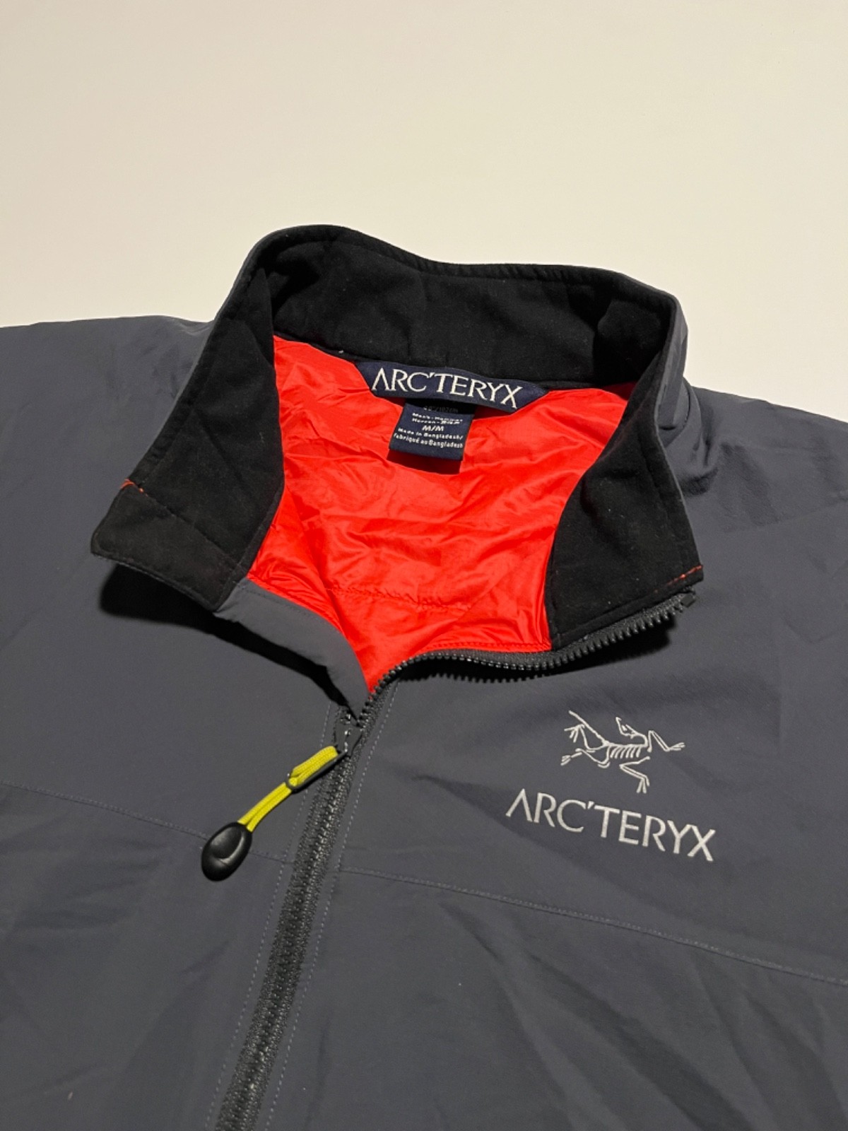 ARC'TERYX Atom LT Pullover Gray Medium Jacket Quarter Zip VTG 00s Y2K image 5