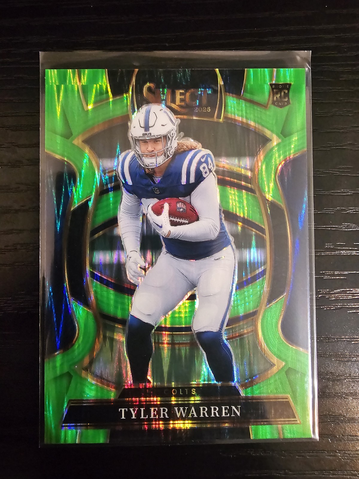 2025 Panini Select - Concourse Tyler Warren #33 Neon Green Shock Prizm /699 (RC)