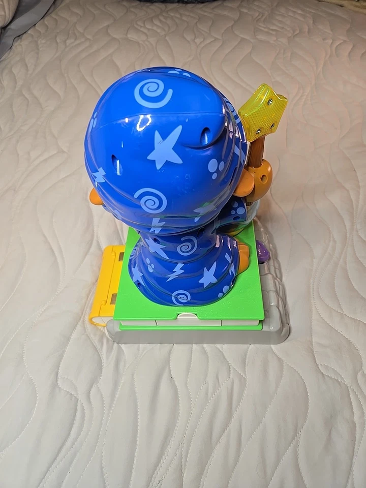 Quizard, The Learning Wizard de Fisher-Price con 21 cartas, charlas, canta, música Foto 4 de 4