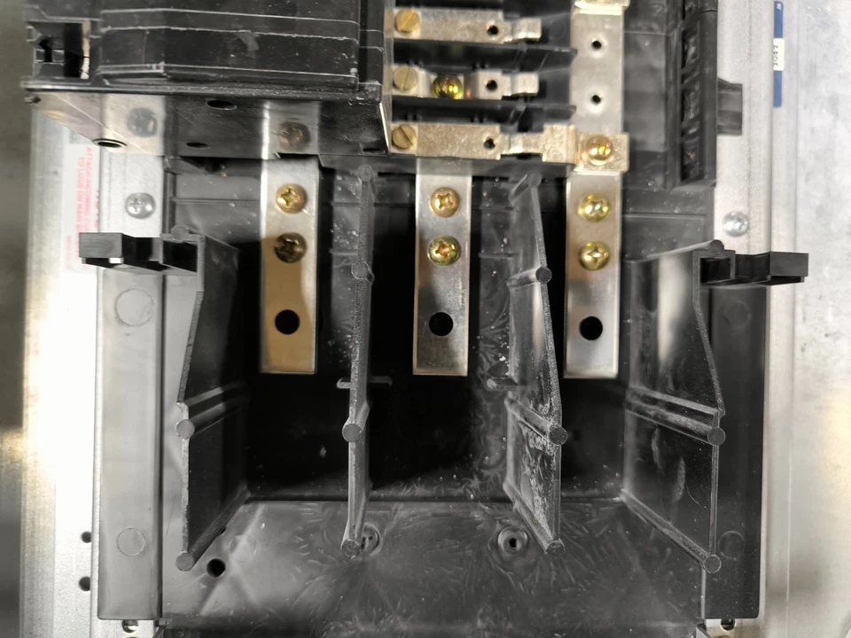 Square D NQOD424M100CU NQOD Panelboard 120 208Y 240 VAC 3 PH 3/4 Wire 27 Space - Image 4 of 4