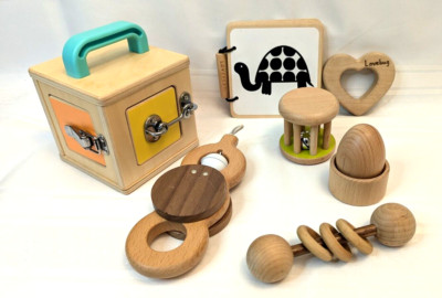 LOVEVERY Lot of BABY DEVELOPMENT TOYS (299,302)