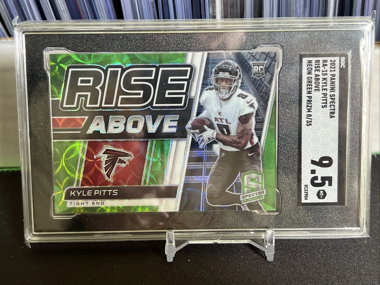 Kyle Pitts Panini Spectra Rise Above #RA15 Neon Green