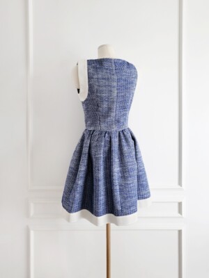 シャネル40 ネイビーとホワイトのミディドレス ネイビー系ツイードミディアムドレス/黒木麗奈 - カラードレス