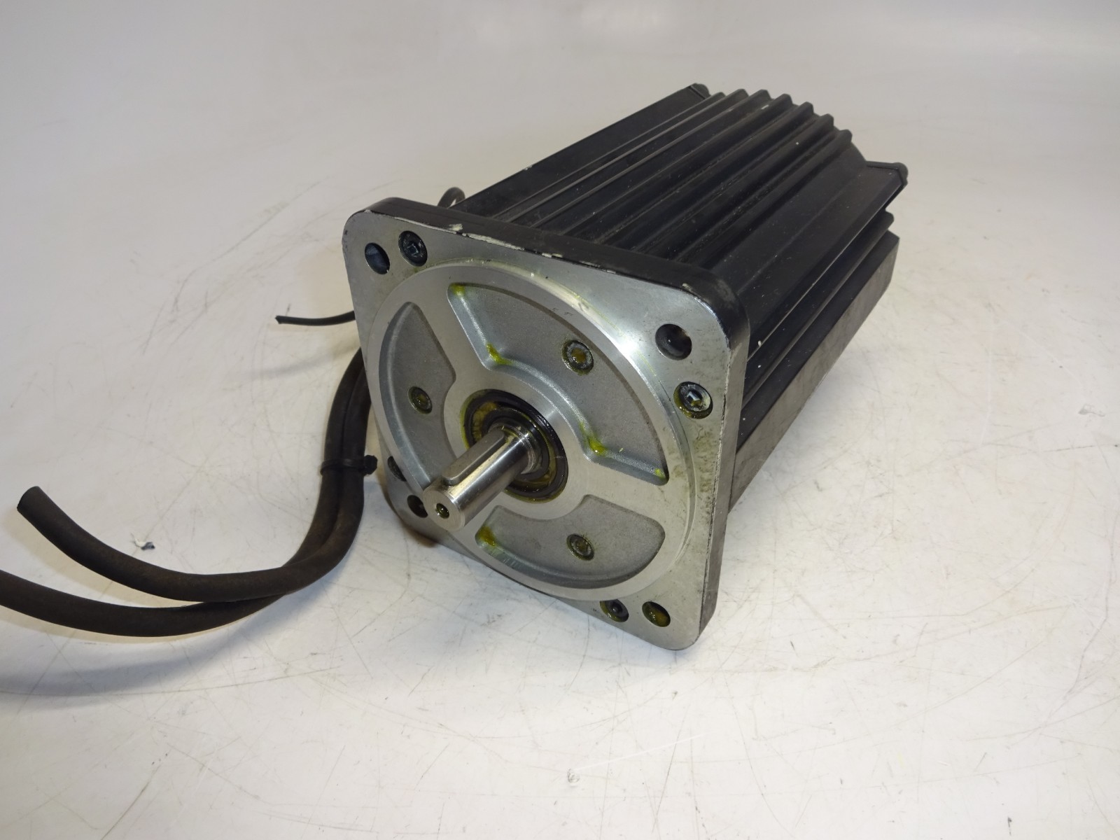 Omron W-L00573 Ac Servo Motor Fma-50030-bos1
