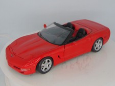 MAISTO 1998 CHEVROLET CORVETTE CONVERTIBLE 1:18