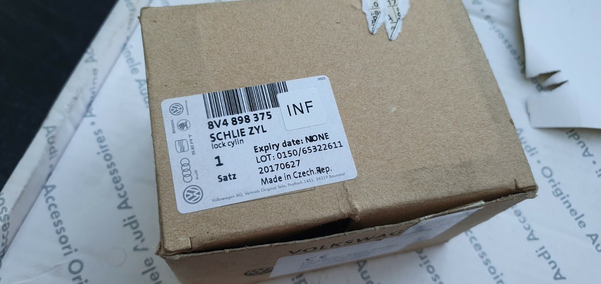 1 Set of Audi A3 V8, A3 V8 Sportback 2013+, Lock Cylinders +