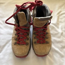 Danner Womans Mountain 600 4.5" Brown/Red Waterproof Boots Size 7.5