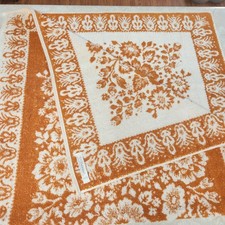 Vtg 70s Floral Jacquard Bath Towel Orange Floral Fieldcrest MCM USA 46"x26"