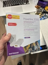 Netgear Powerline2000 Network Extender w.Extra Outlet (BRAND NEW) Factory Sealed