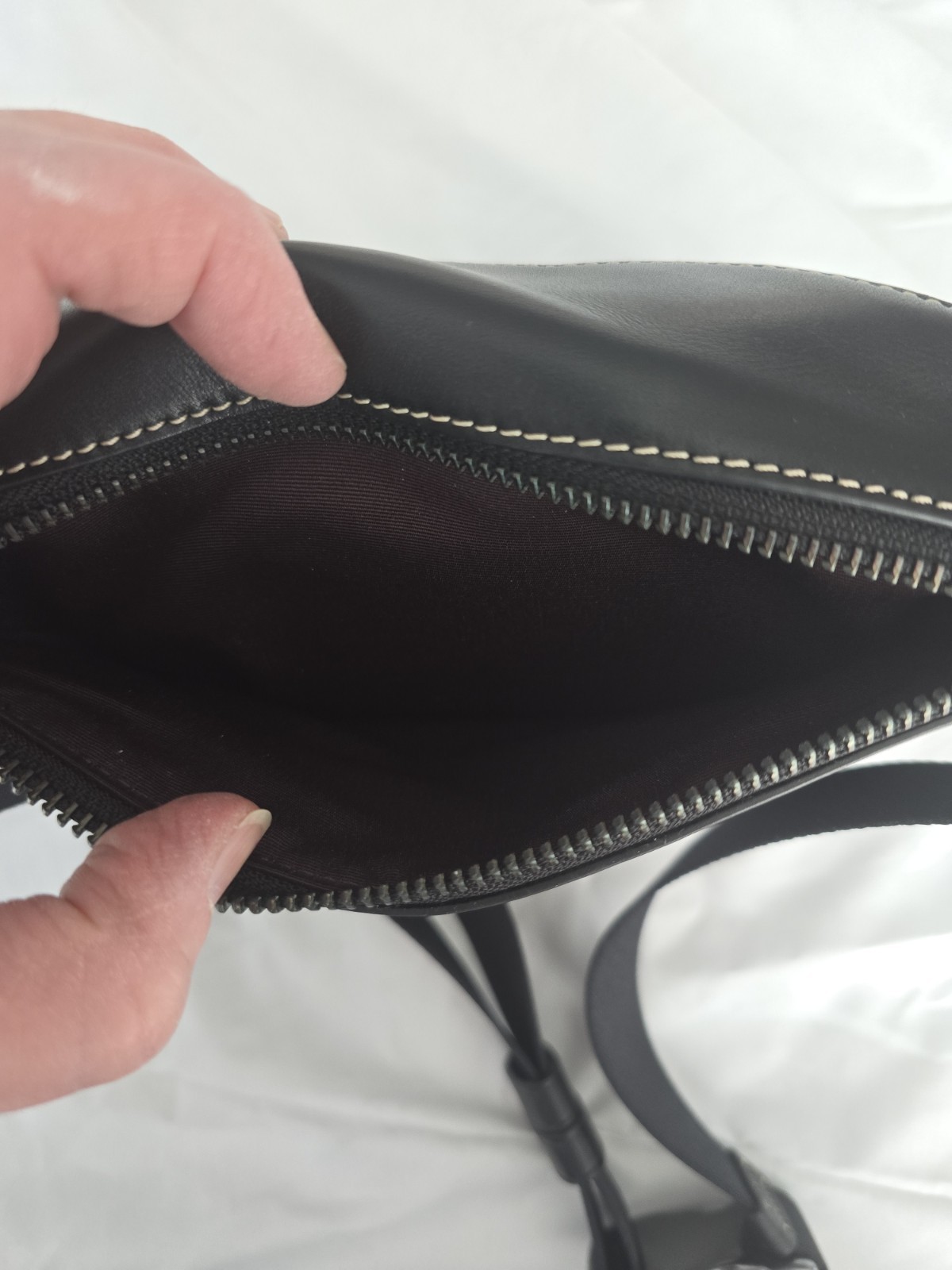 Coach Disney Holiday Bumbag Mickey Mouse Limited Edition NWT thumbnail 3