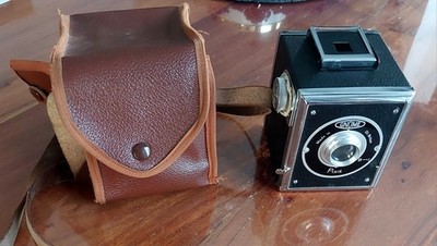 VINTAGE GNOME PIXIE MODEL II 620 ROLLFILM BOX KAMERA um 1951