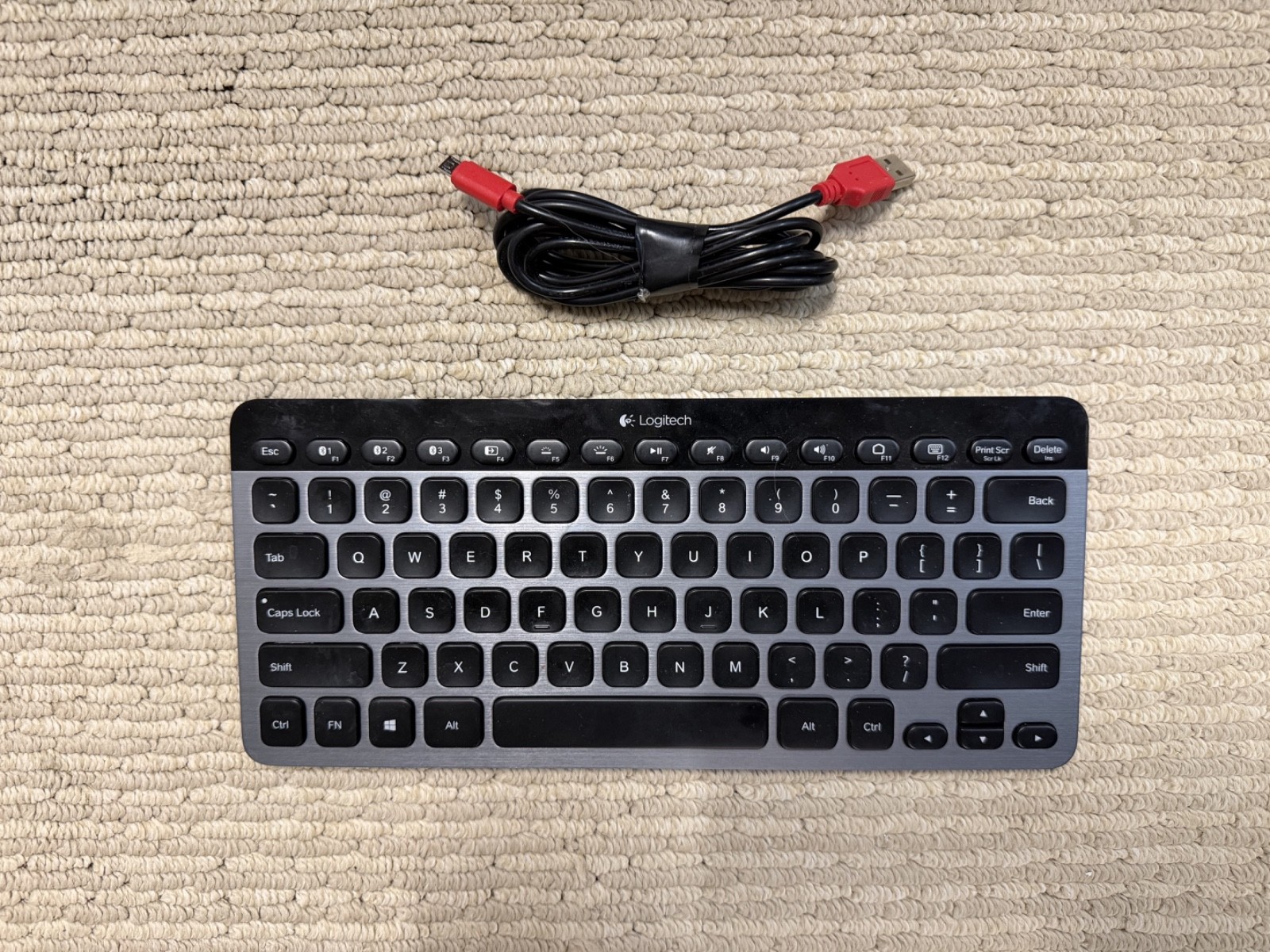 Logitech K810 Bluetooth Keyboard Wireless Backlit &ndash; Very G