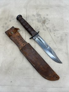 WW2 US Navy Kabar Fighting Knife With Leather Sheath (FF623