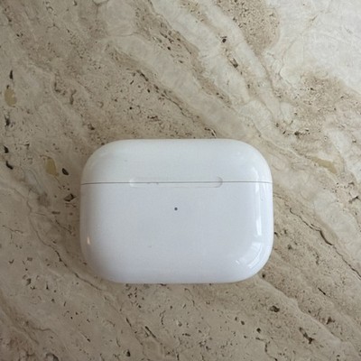 Apple AirPods Pro 1st Generation Magsafe Charging Case MLWK3AM/A - White
