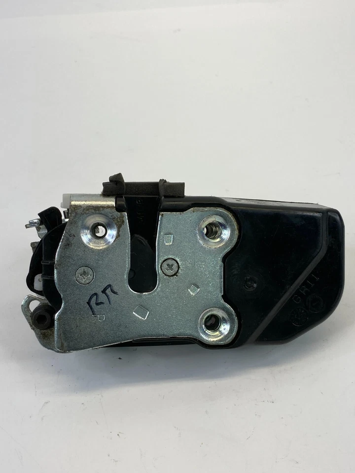 Atuador de trava de porta traseira direita 05-10 Chrysler 300 06-08 Dodge Magnum - Imagem 2 de 4